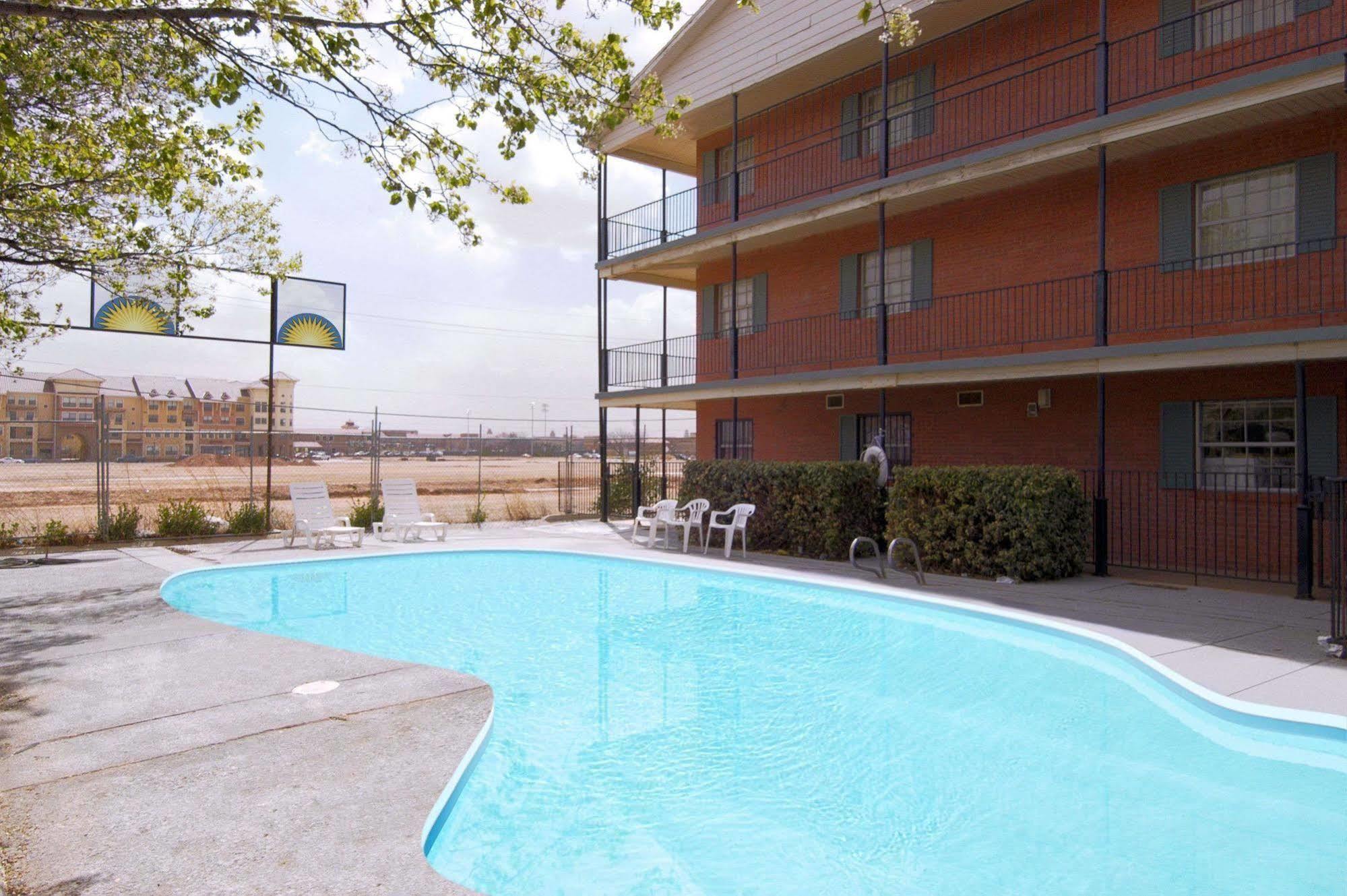 Days Inn Lubbock Texas Tech University Zewnętrze zdjęcie